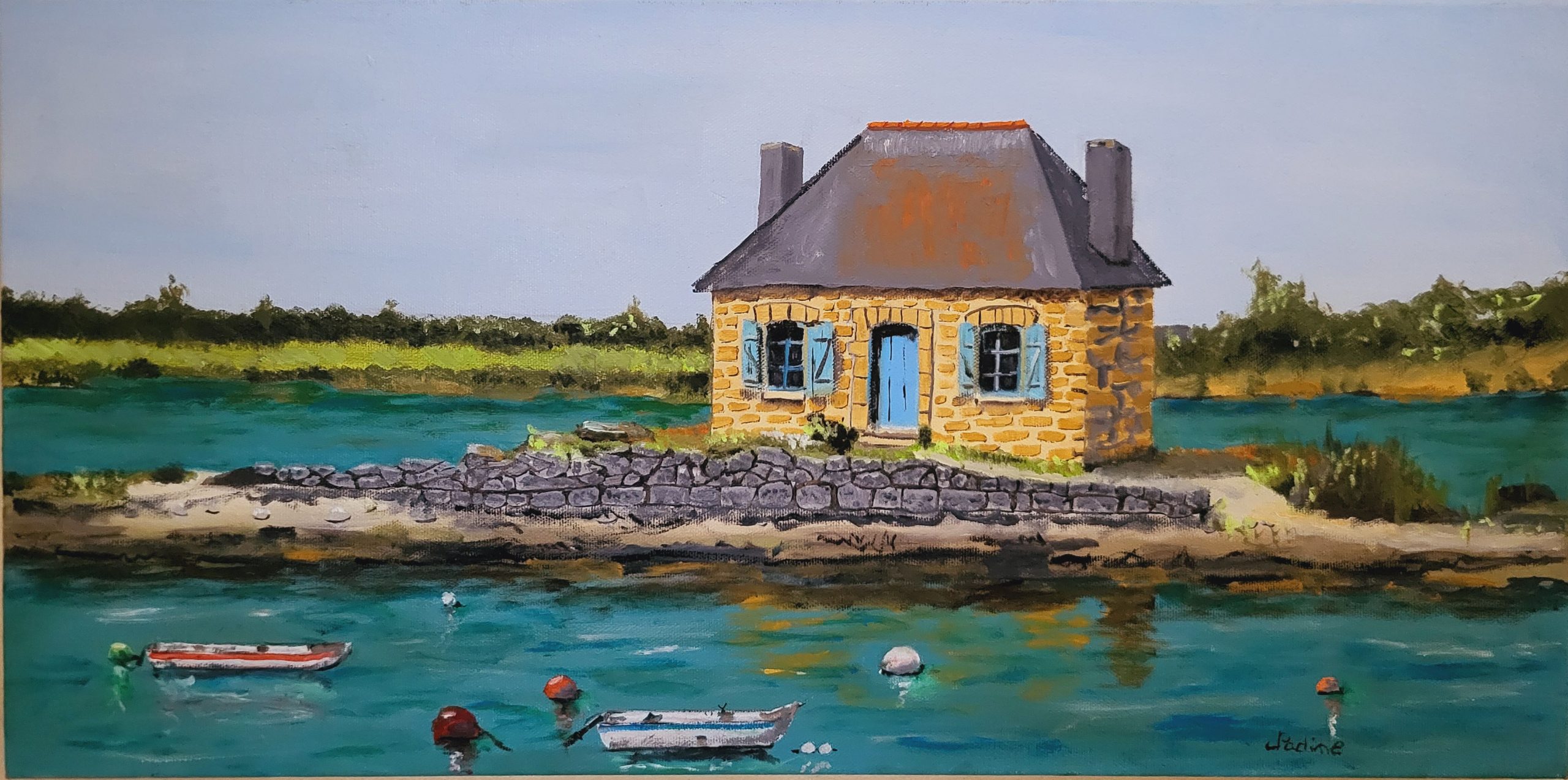 Cette œuvre original, représente une charmante maison en pierre aux volets bleus, nichée sur un îlot entouré d’eaux paisibles aux reflets turquoise. Le ciel clair et la végétation verdoyante en arrière-plan ajoutent une atmosphère sereine et lumineuse à la scène. Devant l’île, des barques et des bouées flottent doucement, évoquant un lieu hors du temps, empreint de tranquillité et de poésie.